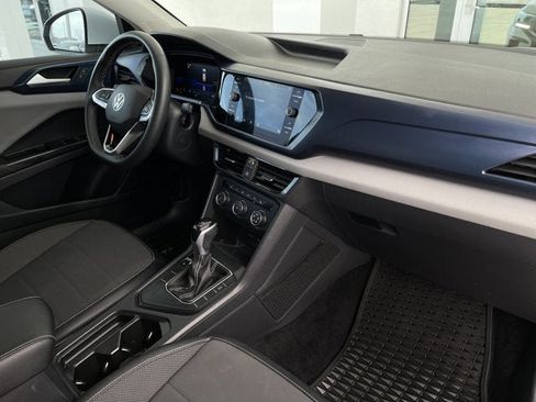 Used 2022 Volkswagen Taos SE image 20