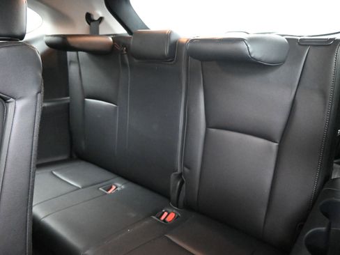 Used 2020 Toyota Highlander Limited image 19