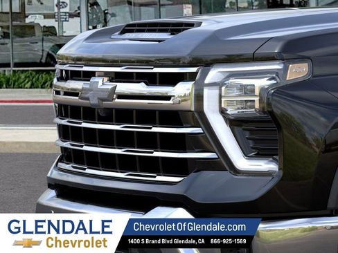 New 2026 Chevrolet Silverado 2500 LTZ w/ LTZ Plus Package AWD/4WD image 13