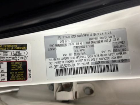 Used 2016 Scion iA FWD image 25