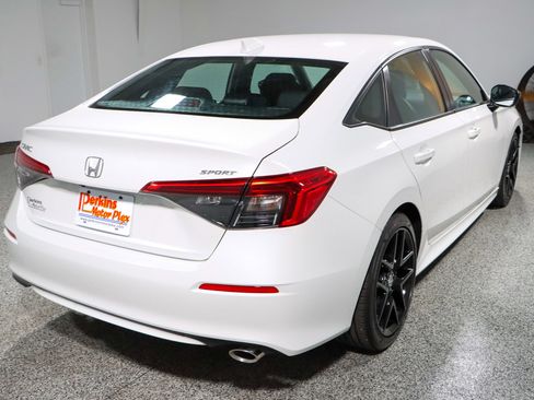 Used 2024 Honda Civic Sport image 7