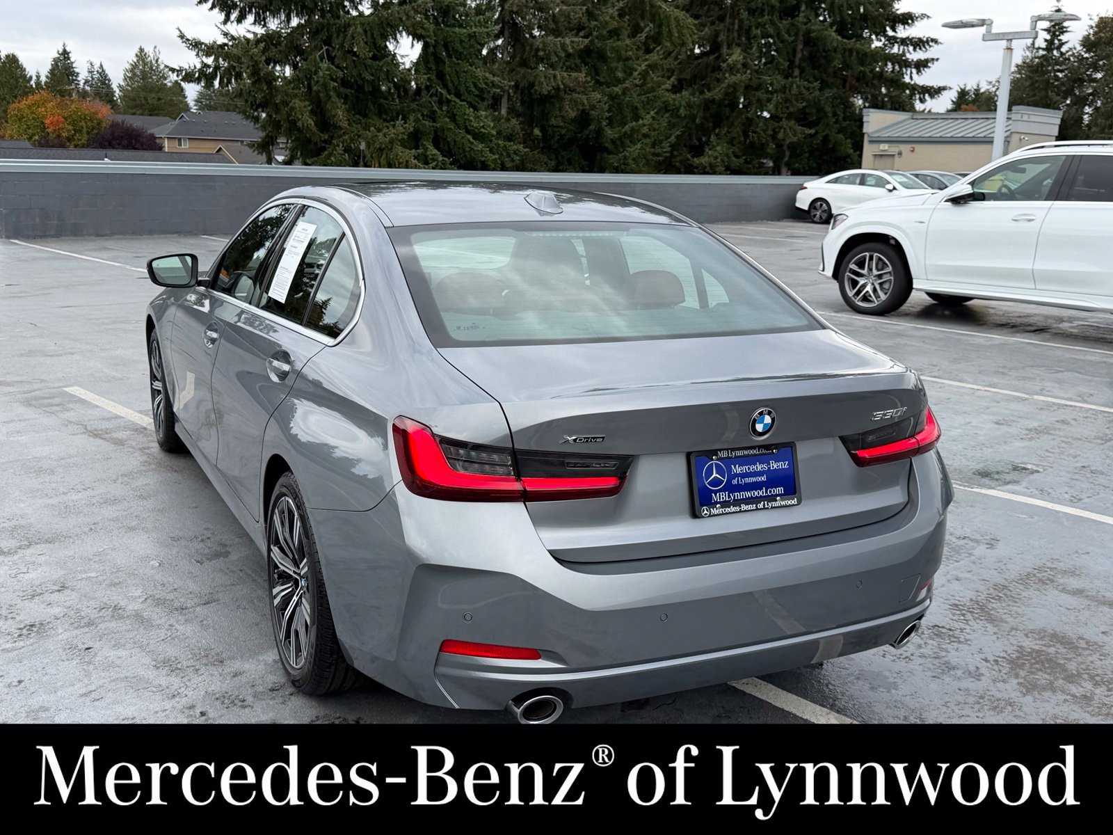 Used 2025 BMW 330i xDrive Sedan AWD/4WD image 8