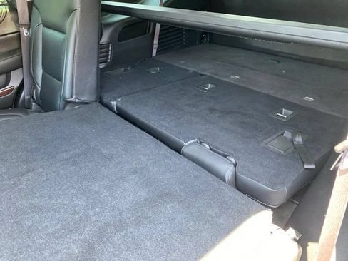 Used 2017 GMC Yukon SLE w/ SLE Value Package AWD/4WD image 20