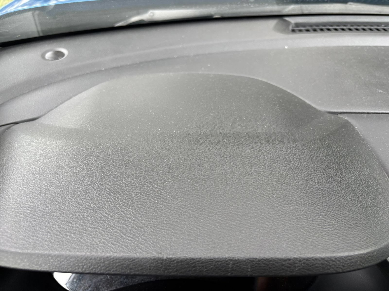 Used 2025 Nissan Sentra SV FWD image 33