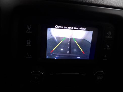 Used 2018 Jeep Compass Latitude w/ Cold Weather Group image 14