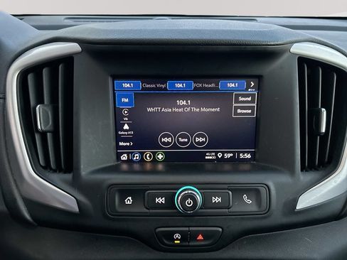 Used 2024 GMC Terrain SLE w/ Driver Convenience Package AWD/4WD image 17