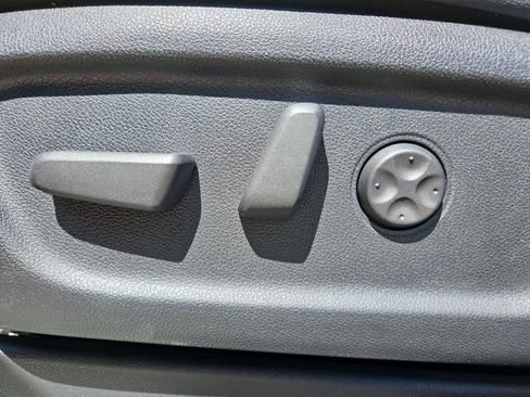 Used 2020 Kia Sedona SX FWD image 21