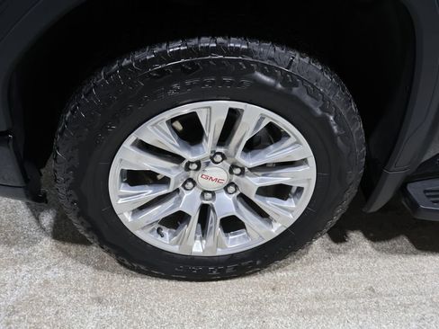 Used 2024 GMC Sierra 1500 Denali w/ Technology Package image 10