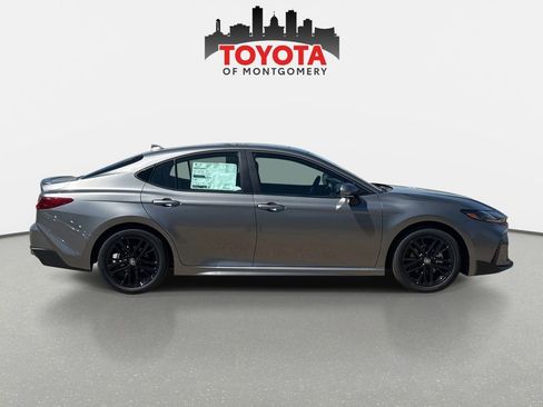 New 2026 Toyota Camry SE image 2