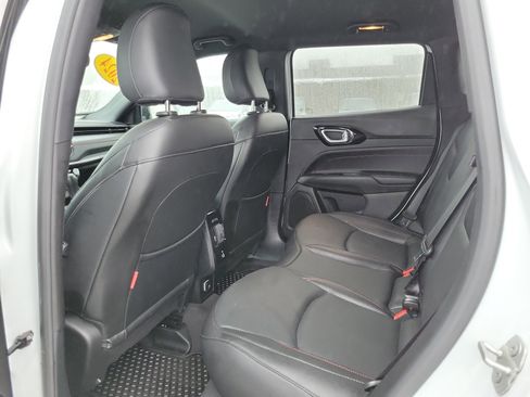 Used 2024 Jeep Compass Trailhawk w/ Trailhawk Elite Group image 17