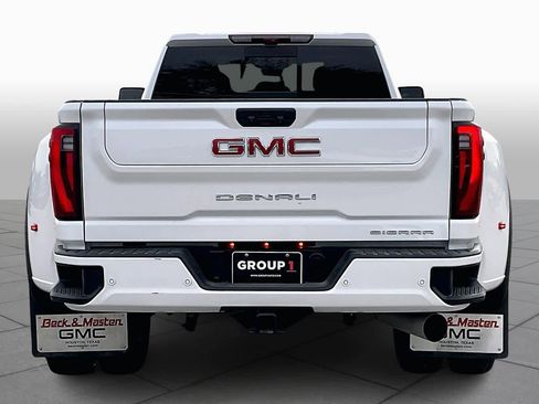 Certified 2025 GMC Sierra 3500 Denali w/ Denali Reserve Package image 4