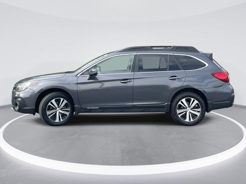 Used 2019 Subaru Outback 2.5i Limited AWD/4WD image 4
