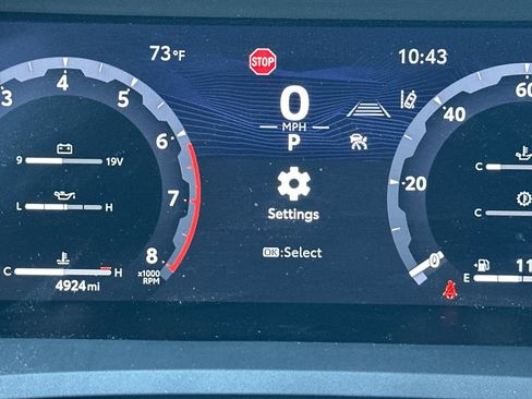 Used 2025 Toyota Tacoma TRD Sport AWD/4WD image 27