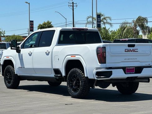 Used 2024 GMC Sierra 2500 AT4 w/ AT4 Premium Plus Package AWD/4WD image 7