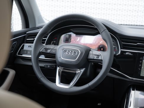 New 2026 Audi Q7 2.0T Premium image 9