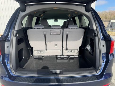 Used 2024 Honda Odyssey EX image 19