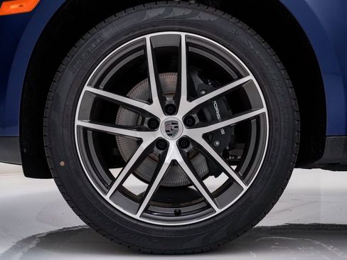 New 2026 Porsche Macan image 13