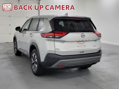 Used 2023 Nissan Rogue SV FWD image 6