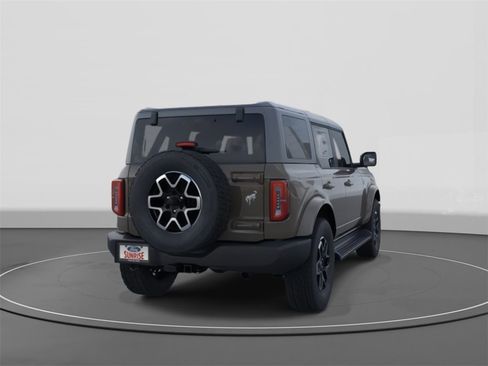 New 2025 Ford Bronco Outer Banks image 8