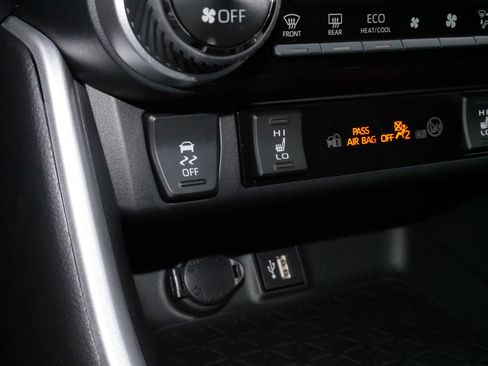 Certified 2025 Toyota RAV4 XLE Premium image 29