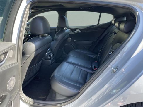 Used 2019 Kia Stinger GT2 image 16