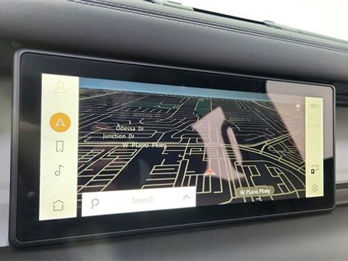 Used 2024 Land Rover Defender 110 S image 42