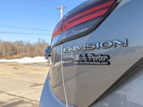 Used 2022 Buick Envision Essence w/ Sport Touring Package image 10