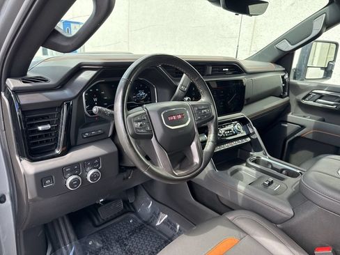 Used 2025 GMC Sierra 3500 AT4 w/ AT4 Premium Plus Package AWD/4WD image 12