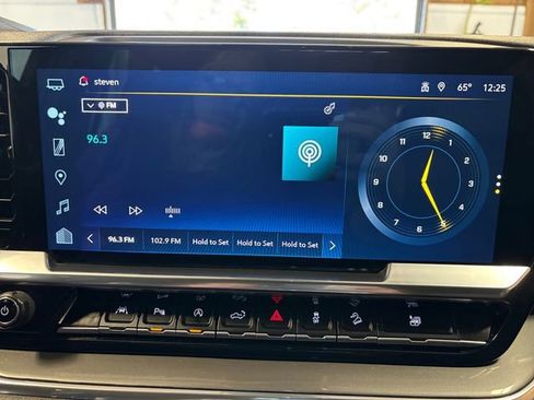 Used 2023 Chevrolet Silverado 1500 High Country w/ Z71 Off-Road Package image 19