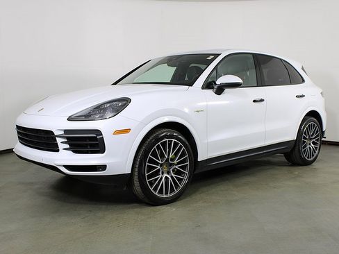 Used 2019 Porsche Cayenne E-Hybrid image 1