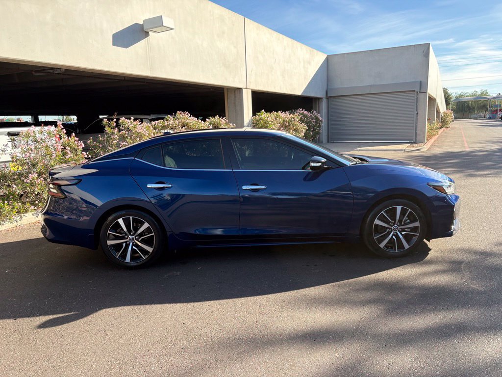 Used 2022 Nissan Maxima SV w/ Floor Mat Group FWD image 5