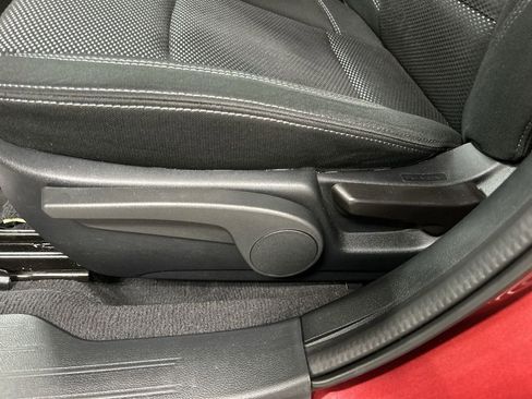 Used 2019 Subaru Outback 2.5i image 10