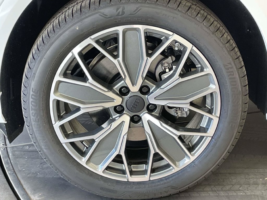 New 2026 Audi Q5 Premium Plus AWD/4WD image 11