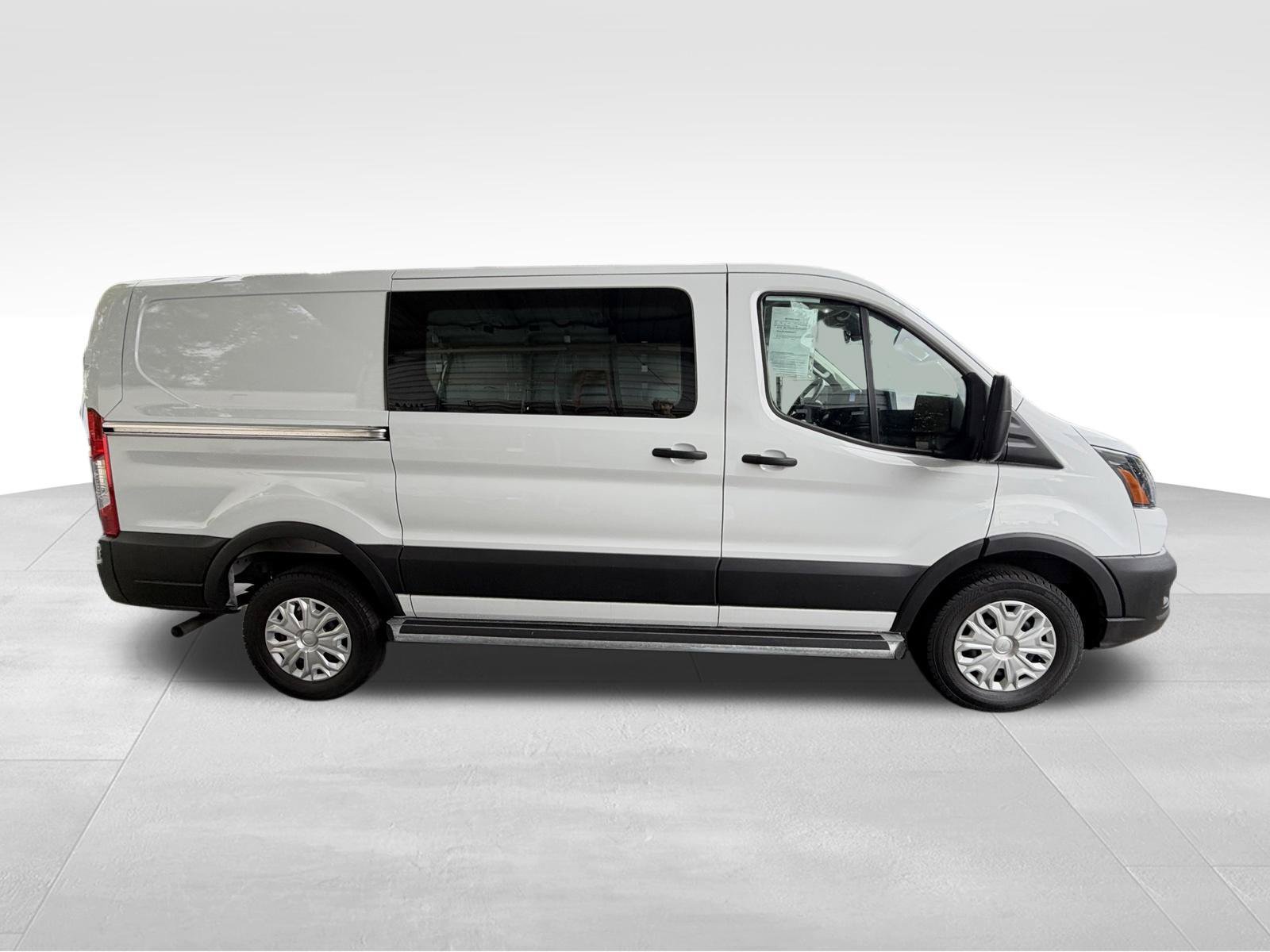 Used 2025 Ford Transit 250 Low Roof w/ Exterior Upgrade Package RWD image 4