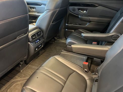 Certified 2023 Honda Pilot TrailSport image 13