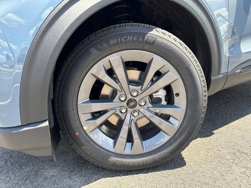 New 2026 Ford Explorer Active w/ Active Comfort Package AWD/4WD image 42