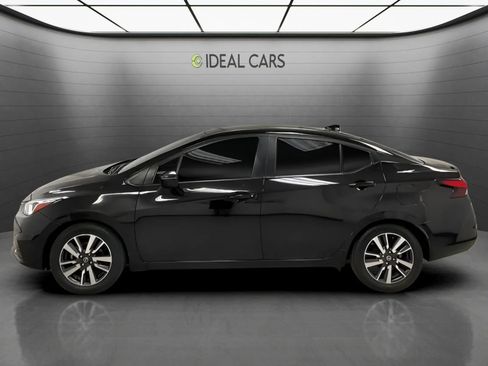 Used 2021 Nissan Versa SV FWD image 8