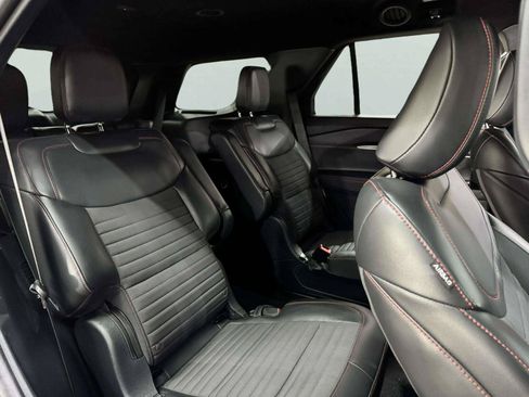 Used 2025 Ford Explorer ST-Line w/ Premium Package RWD image 29
