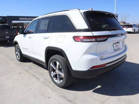 New 2026 Jeep Grand Cherokee Limited AWD/4WD image 24