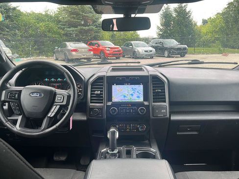 Used 2019 Ford F150 XLT w/ Equipment Group 302A Luxury AWD/4WD image 22
