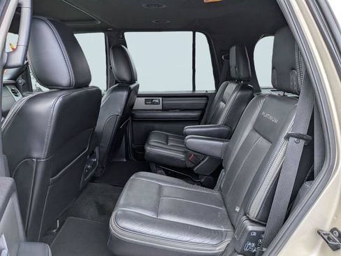 Used 2017 Ford Expedition Platinum RWD image 13