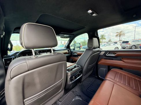 Used 2025 GMC Sierra 3500 Denali Ultimate image 22