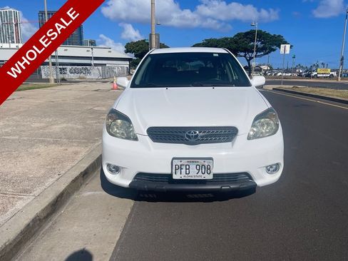Used 2006 Toyota Matrix FWD image 2