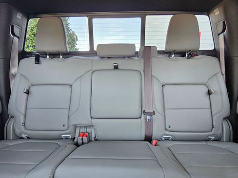 Used 2021 Chevrolet Silverado 1500 RST w/ Texas Edition Plus image 25