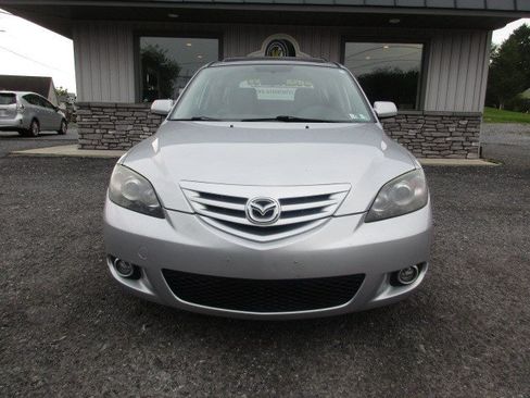 Used 2005 MAZDA MAZDA3 s w/ Moonroof & 6-CD Pkg FWD image 3