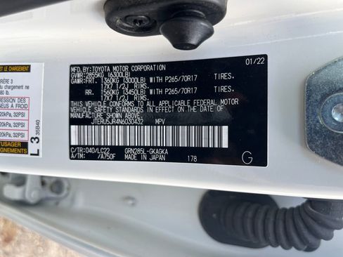 Used 2022 Toyota 4Runner TRD Off-Road Premium image 33