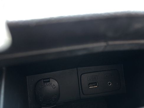 Used 2015 Subaru Forester 2.5i Limited image 21