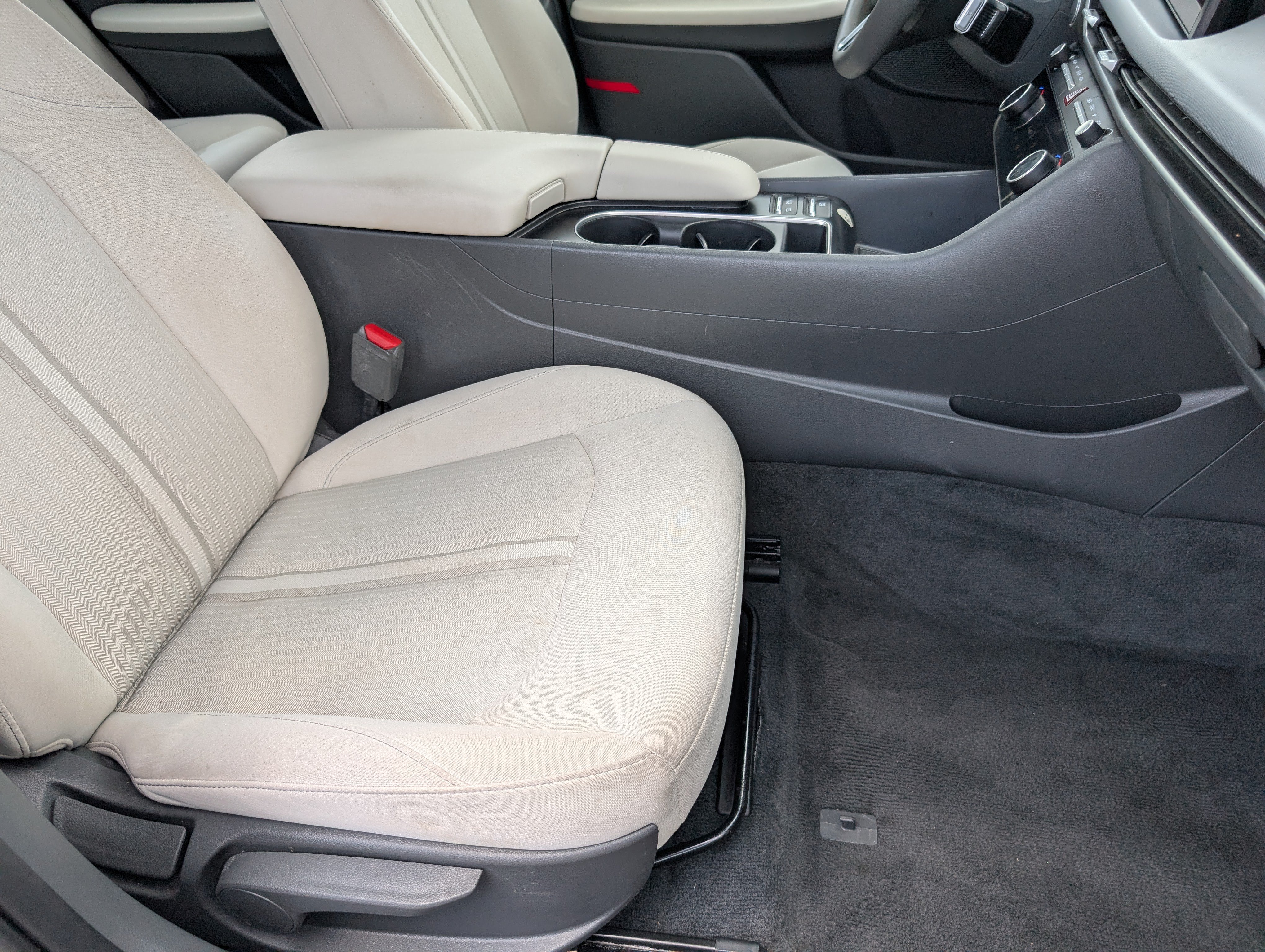 Used 2024 Hyundai Sonata SEL FWD image 27