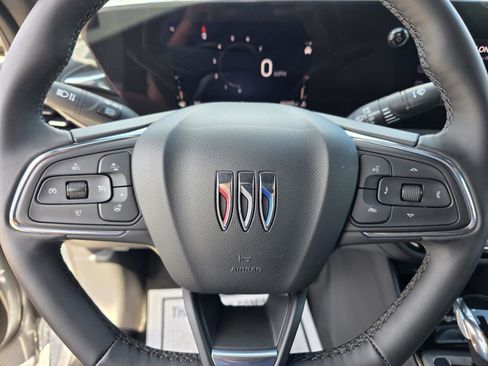 Used 2025 Buick Envista Sport Touring w/ Convenience I Package image 35