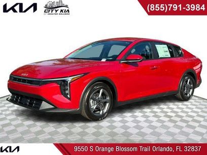 New 2025 Kia K4 LXS